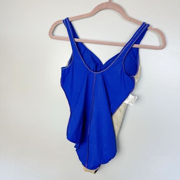 Mainstream Women’s size 8 One Piece Swimsuit - Picture 6 of 9